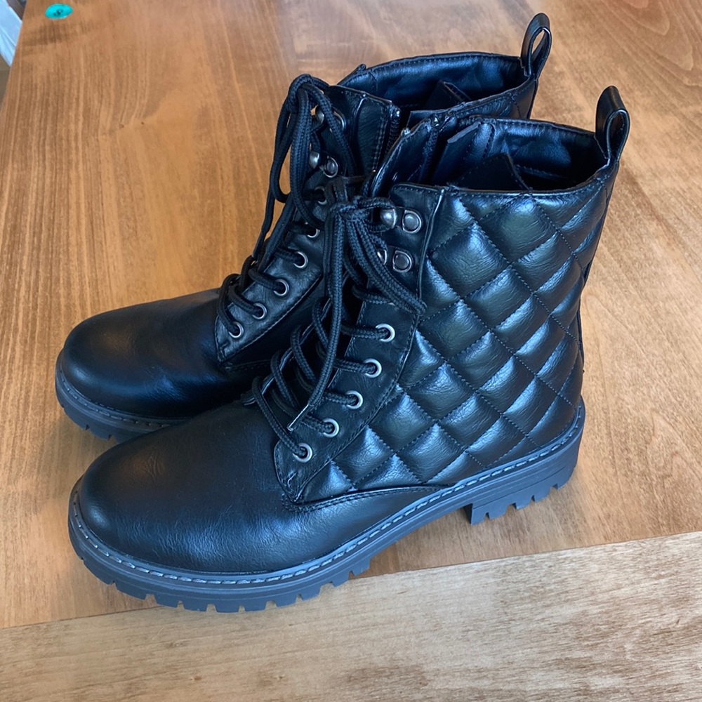 Cliffs Moxie Boot Black Women’s Size 8